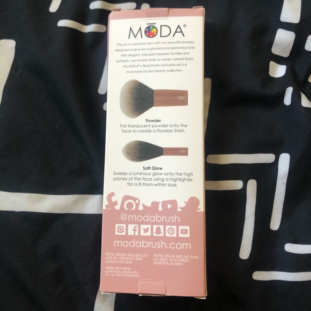 Moda brush set. - Picture 2 of 2